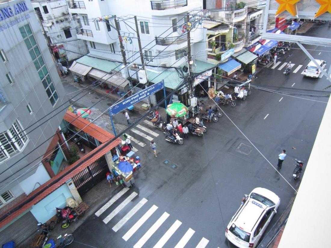 Thu Ha Airport - San Bay Tan Son Nhat Ho Chi Minh City Exterior photo